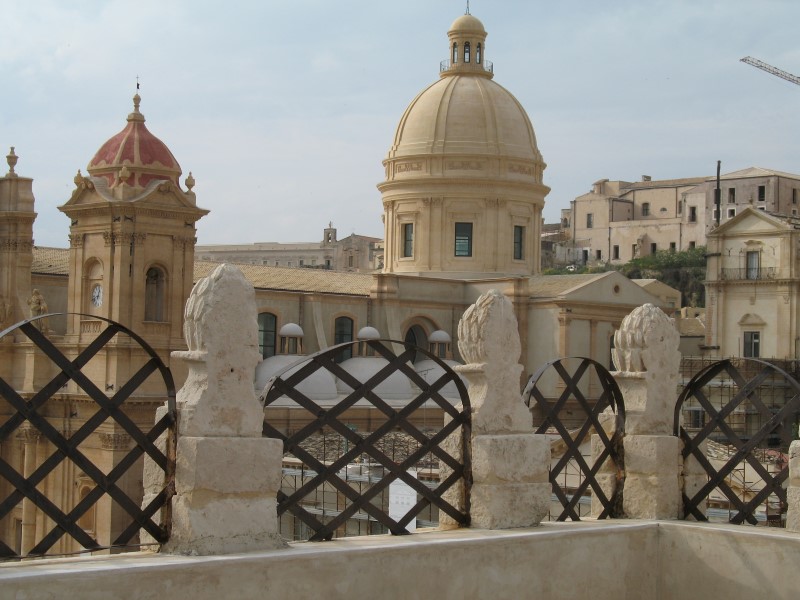 noto panorama da chiesa di santa chiara